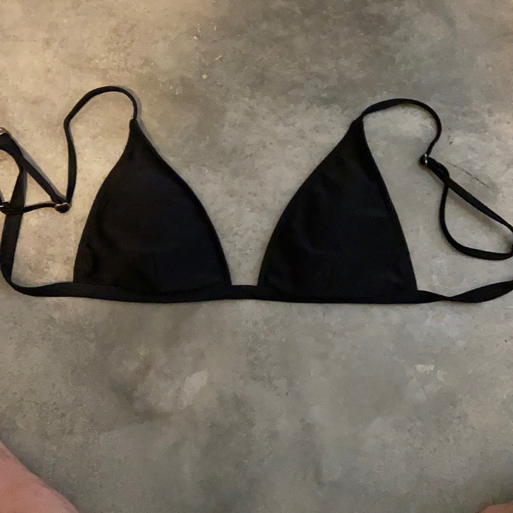 Black bikini top
